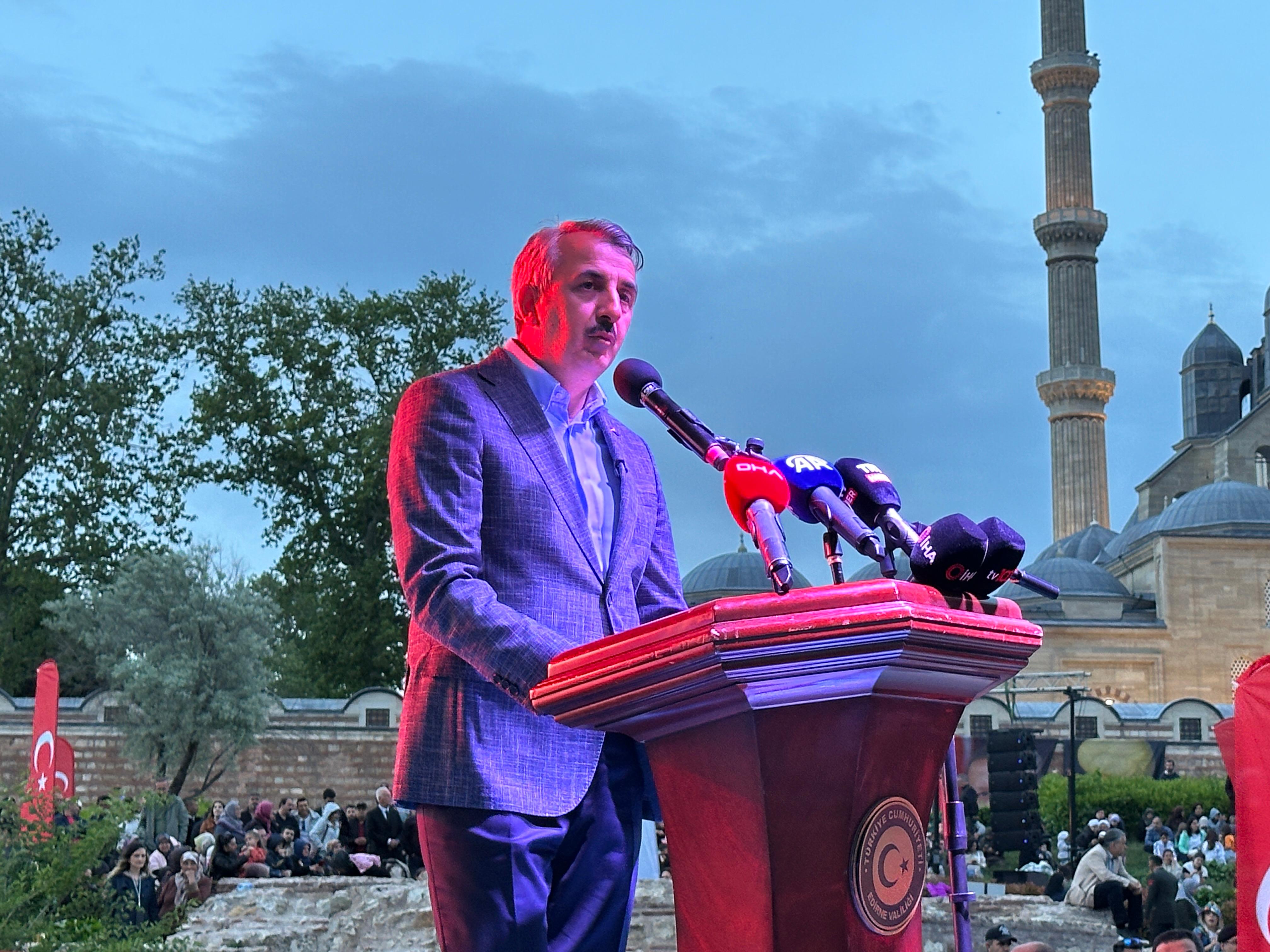 Edirne Valiliği tarafından İstanbul’un fethinin 573’üncü yıl dönümü kapsamında düzenlenen 